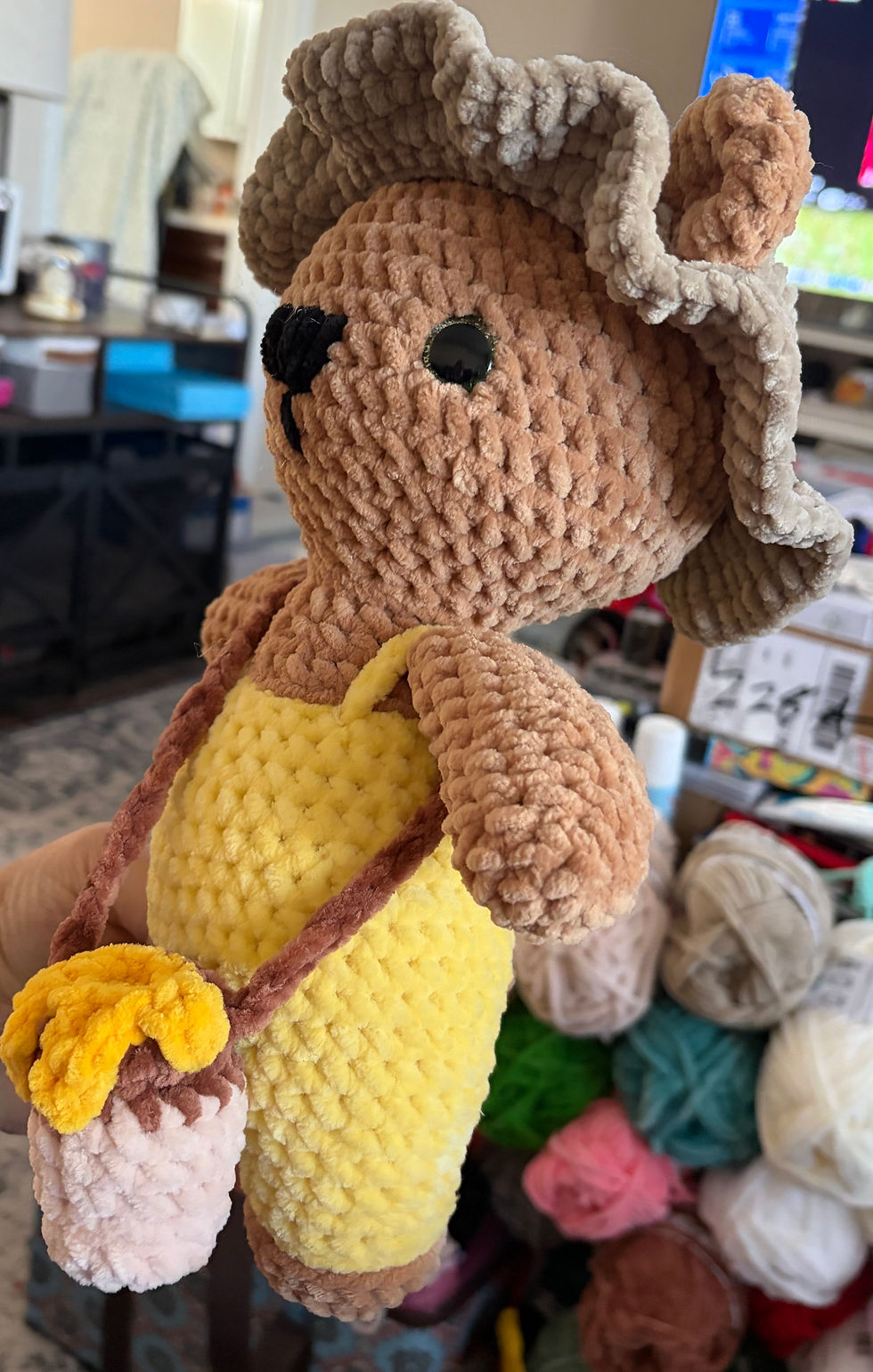 Thumbnail: Honey Bear Side View