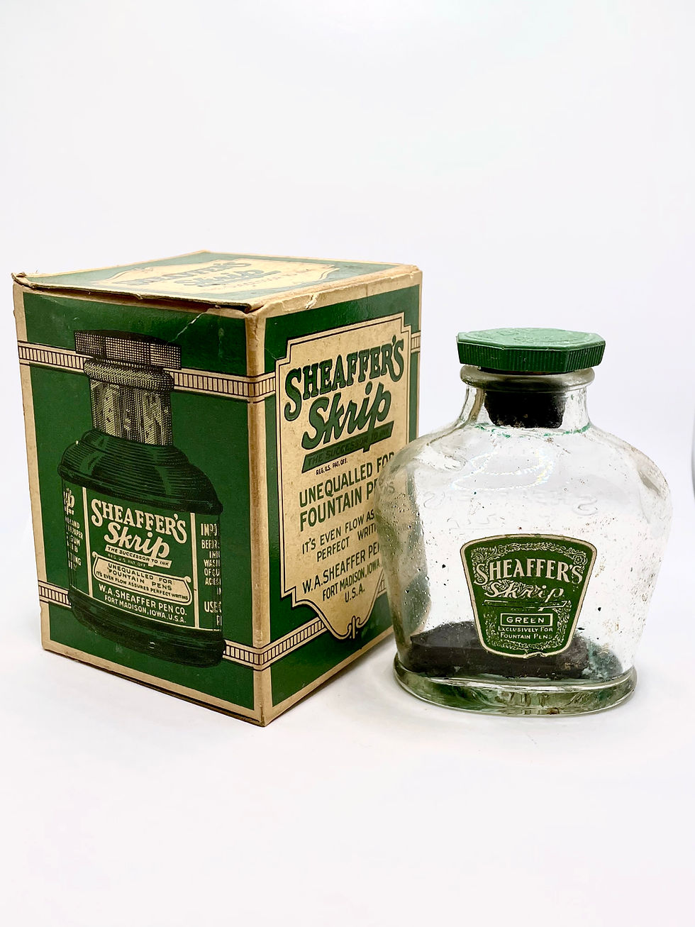Vintage Sheaffer's 1920s Skrip 8 oz Ink bottle and Box -Green