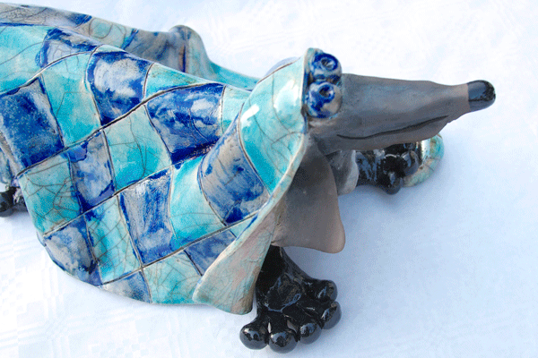 ceramic dog with blanket pottery 03.gif