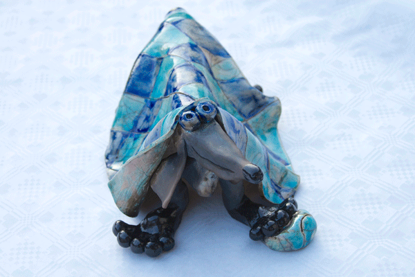 ceramic dog with blanket pottery 01.gif