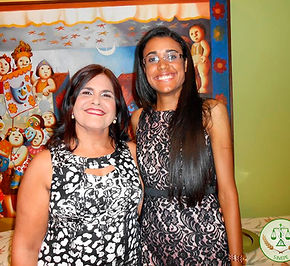 Sempre apoiando as iniciativas do Conselho Regional de Nutricionistas 6ª Região(CRN-6), o SINEPE esteve presente na entrega dos certificados do ProjetoCertificação de Restaurantes Comerciais, realizado no dia 10/11 no hotel Villa Ricaem Boa Viagem. Com o objetivo de certificar os estabelecimentos registrados no CRN-6 que executam as boas práticas para serviços de alimentação, o projeto premiou 28 restaurantes e destacou os nutricionistas que atuam como Responsável Técnico em cada um deles. Representaram o SINEPE a presidente Clezia Silverio e a diretora de finanças Angélica Flôr.