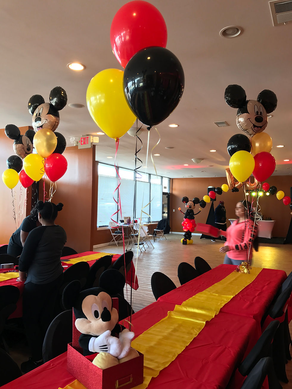 Mickey Mouse Centerpieces LUCKEYIA S BALLOON A19d6a B58cb2f869744474866b0b73ad02e8f6~mv2