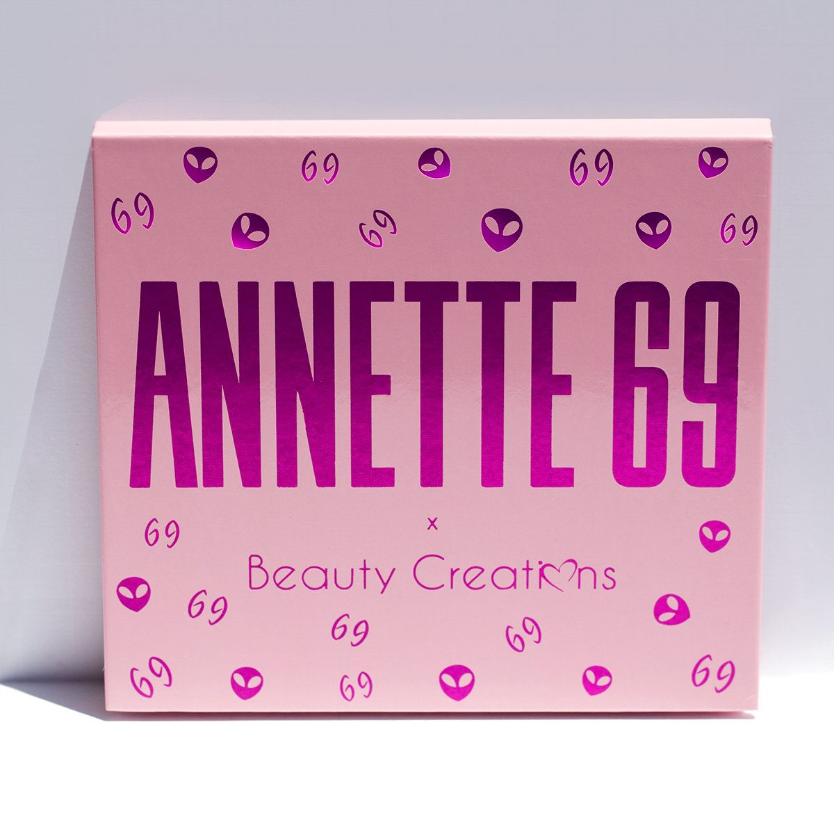 ANNETTE 69 EYESHADOW PALETTE