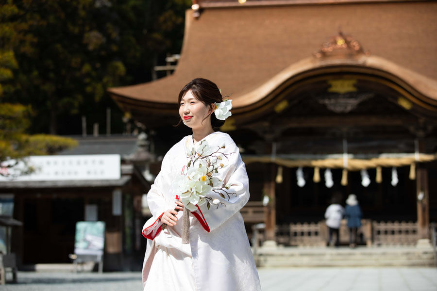 小國神社外観のコピー.jpg