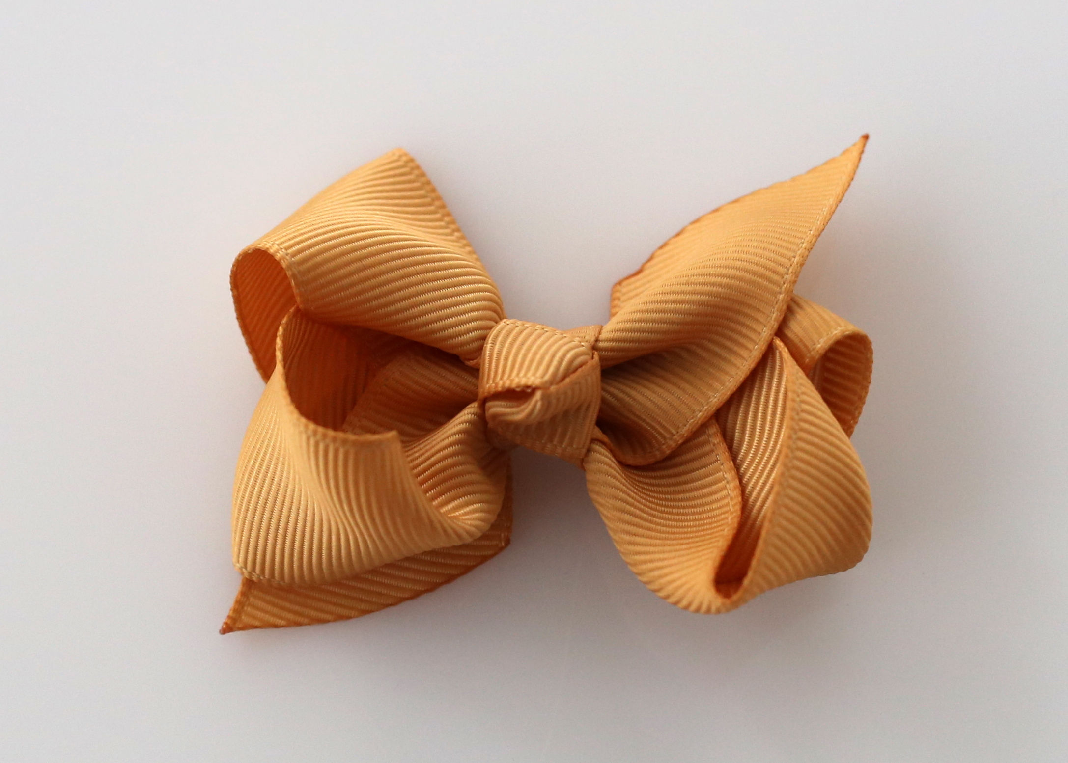 Bow With Integral  Clip