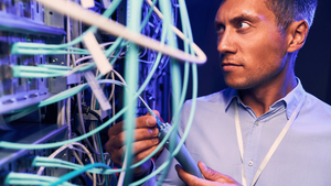 How To Optimize Cable Management In Data Centers?