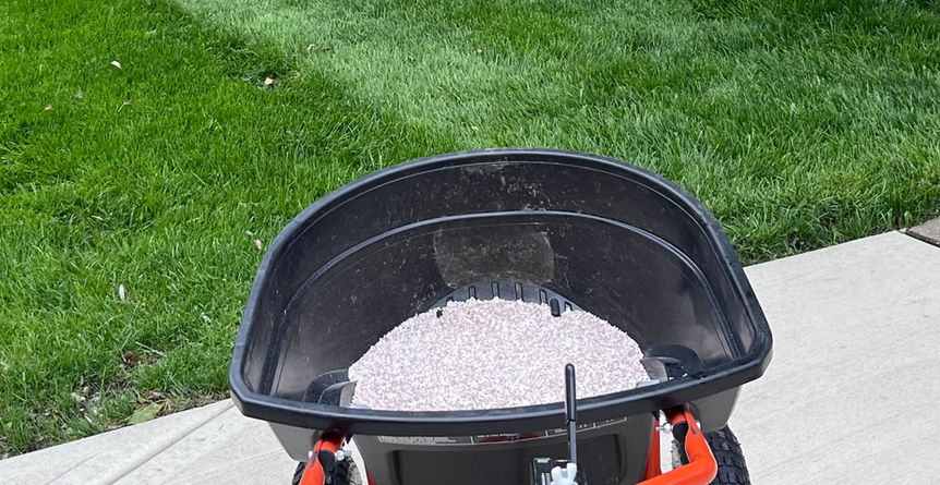 fertilizing Kansas City missouri