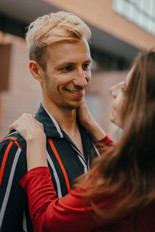 Zdjęcia narzeczeńskie| Fotografia dla zakochanych| Sesja w mieście| Sesja plenerowa| Sesja Wrocław| Mateusz Bilski FOTOGRAFIA