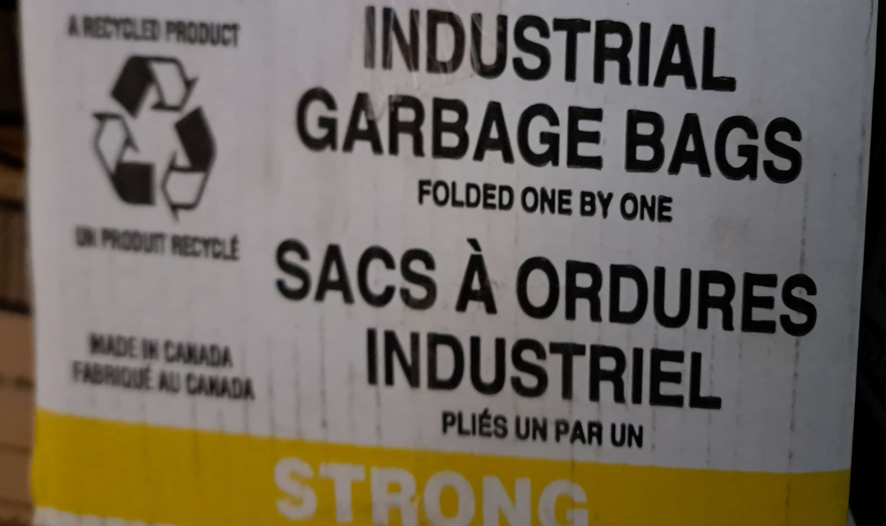 Sacs à ordures, solides, noirs, 30 po x 38 po,