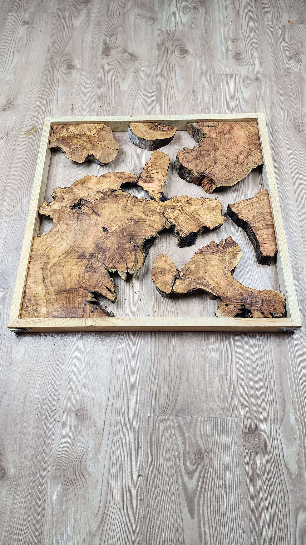 Thumbnail: 24"x24" Square coffee table top set up K242401