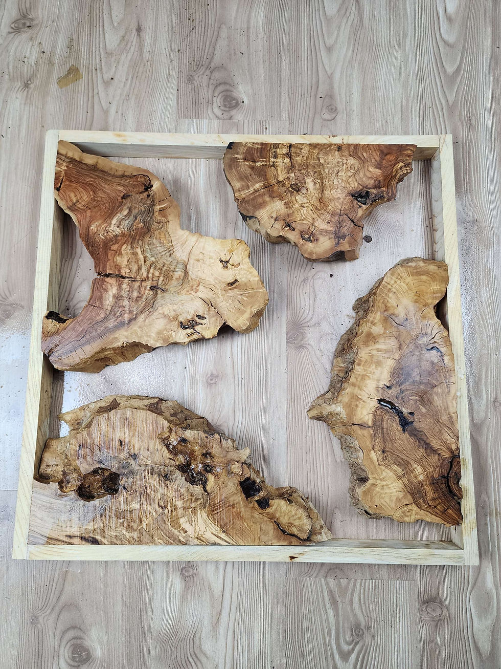Thumbnail: 24"x24" Crosscut set up 12