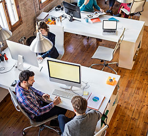 escritório da equipe EstágioTrainee.com