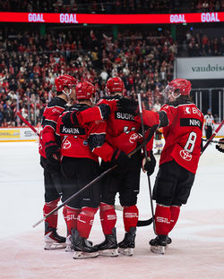 Les Playoffs - Victoire à la maison