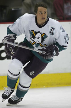 avec les Anaheim Mighty Ducks