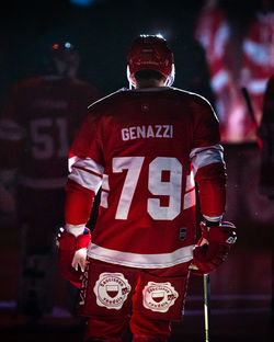 Le Lausanne HC honore Joèel Genazzi en retirant son maillot 1