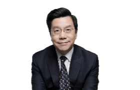 Kai-Fu Lee Portrait Full.jpg