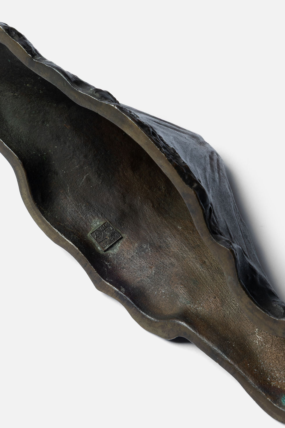 Thumbnail: Nambu Tekki Mount Fuji Paperweight