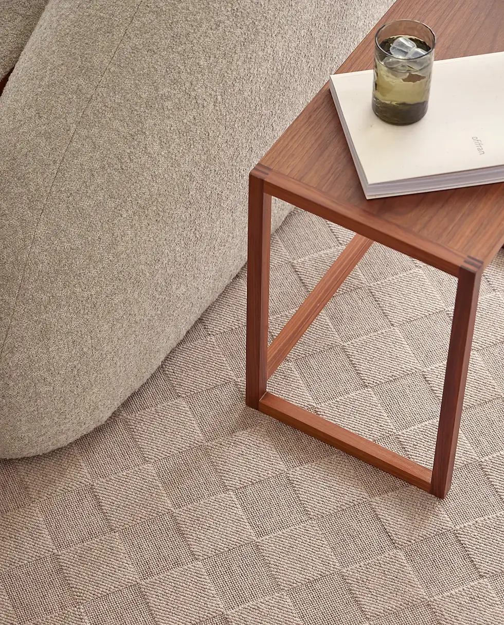 Thumbnail: Rols Manuela vilnas dizaina paklāji ar strukturētu režģa rakstu