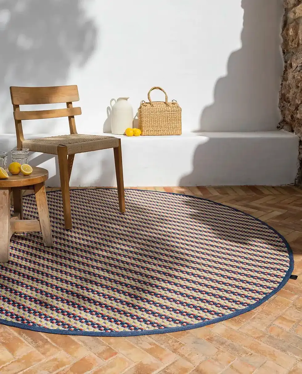 Thumbnail: apaļš grafisks dizaina paklājs Rols Strata terasei