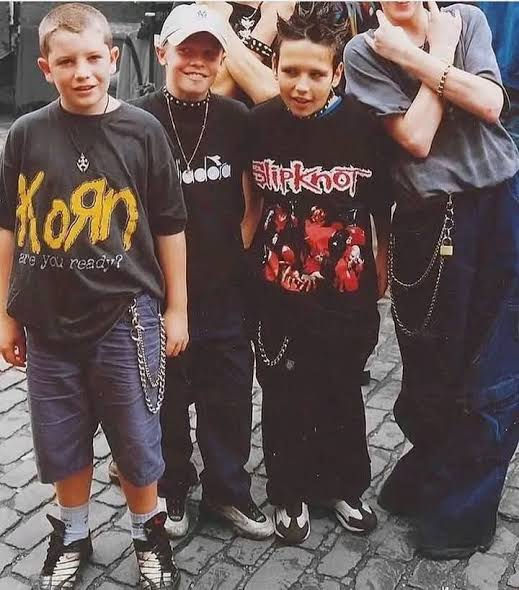 Young Nu-Metal Fans in the 00s