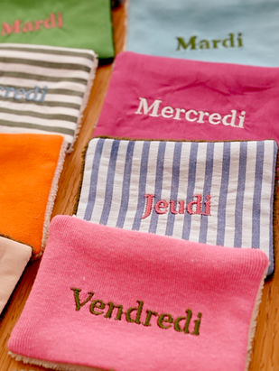 Lingettes semaine réutilisable colorées