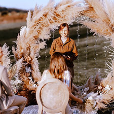 Styleshoot_Burghof (141 von 193)_edited.jpg