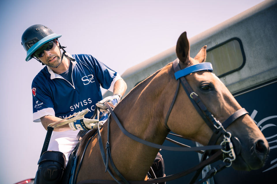 Gabriel Hatzung beim Polospiel mit Equipazo Polo-Team in Zürich