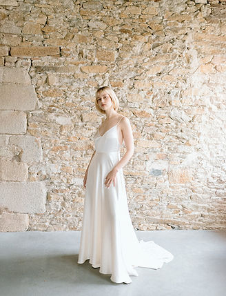 Robe de mariée Nantes slip dress en soie avec traine