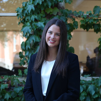 Jenna Darling headshot.jpg