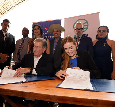 Rights_off_Nature_signing.jpg