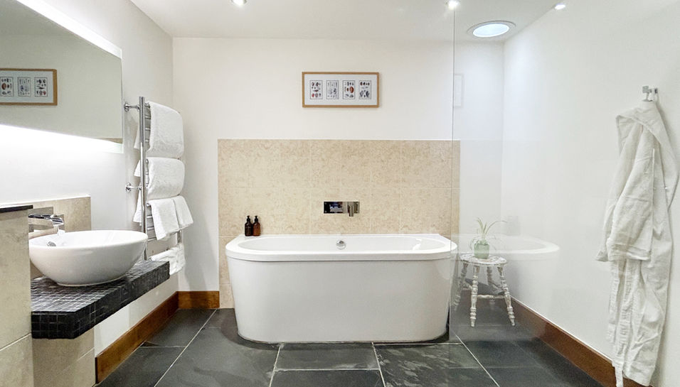 Bathroom - Merlin Farm Holiday Cottages