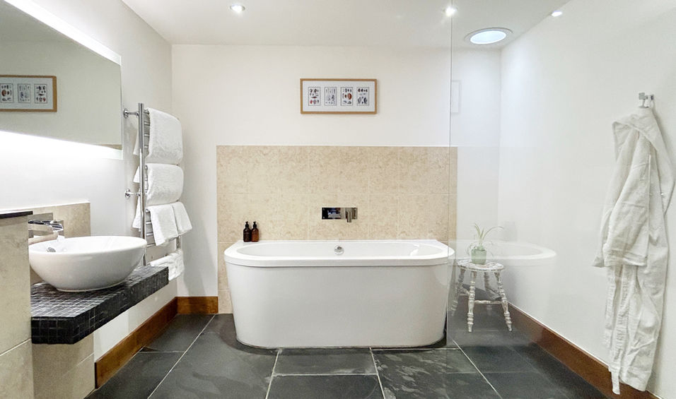 Bathroom - Merlin Farm Holiday Cottages