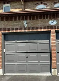 Exterior trim paintin Ottawa