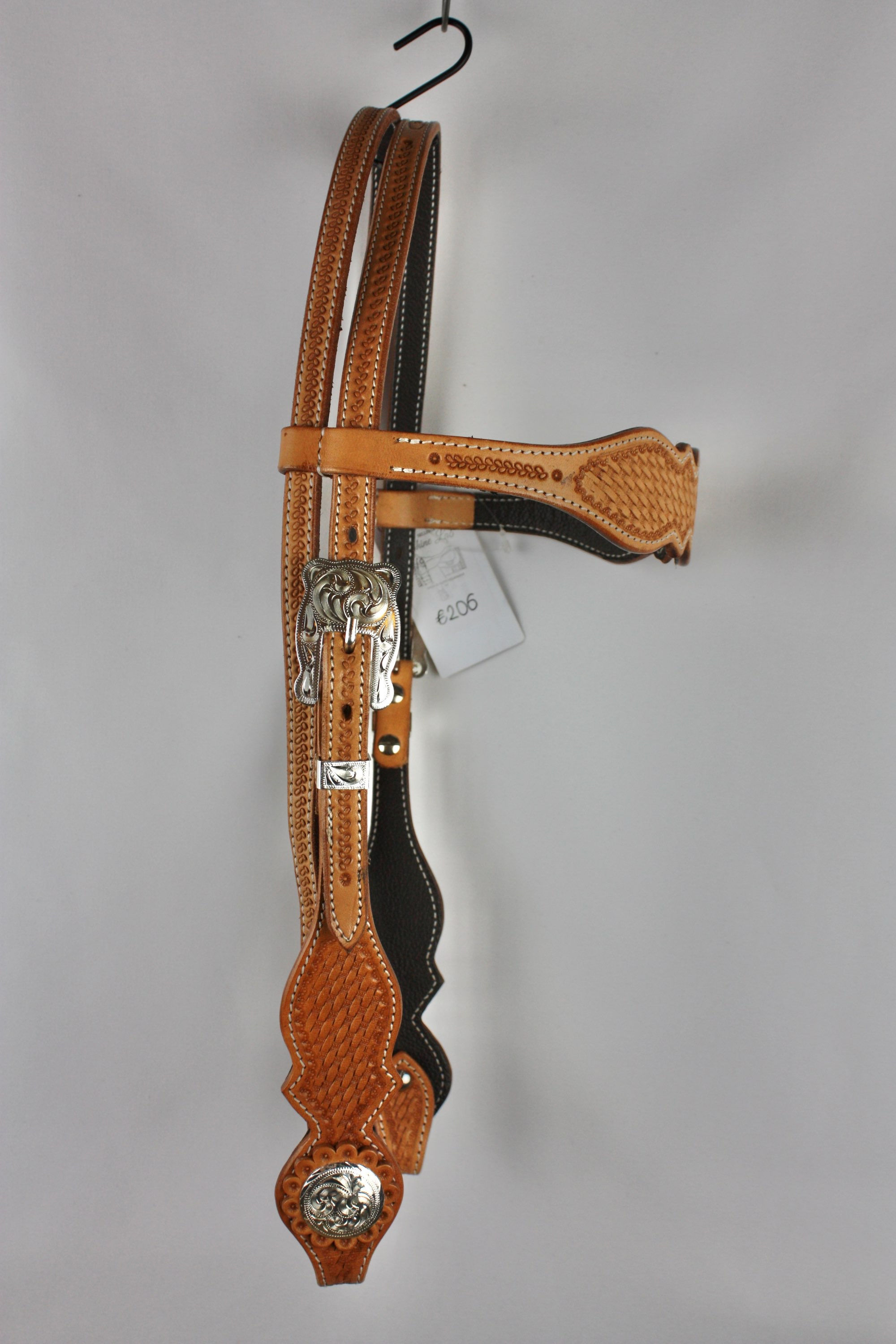 Testiera basket dettagli argento