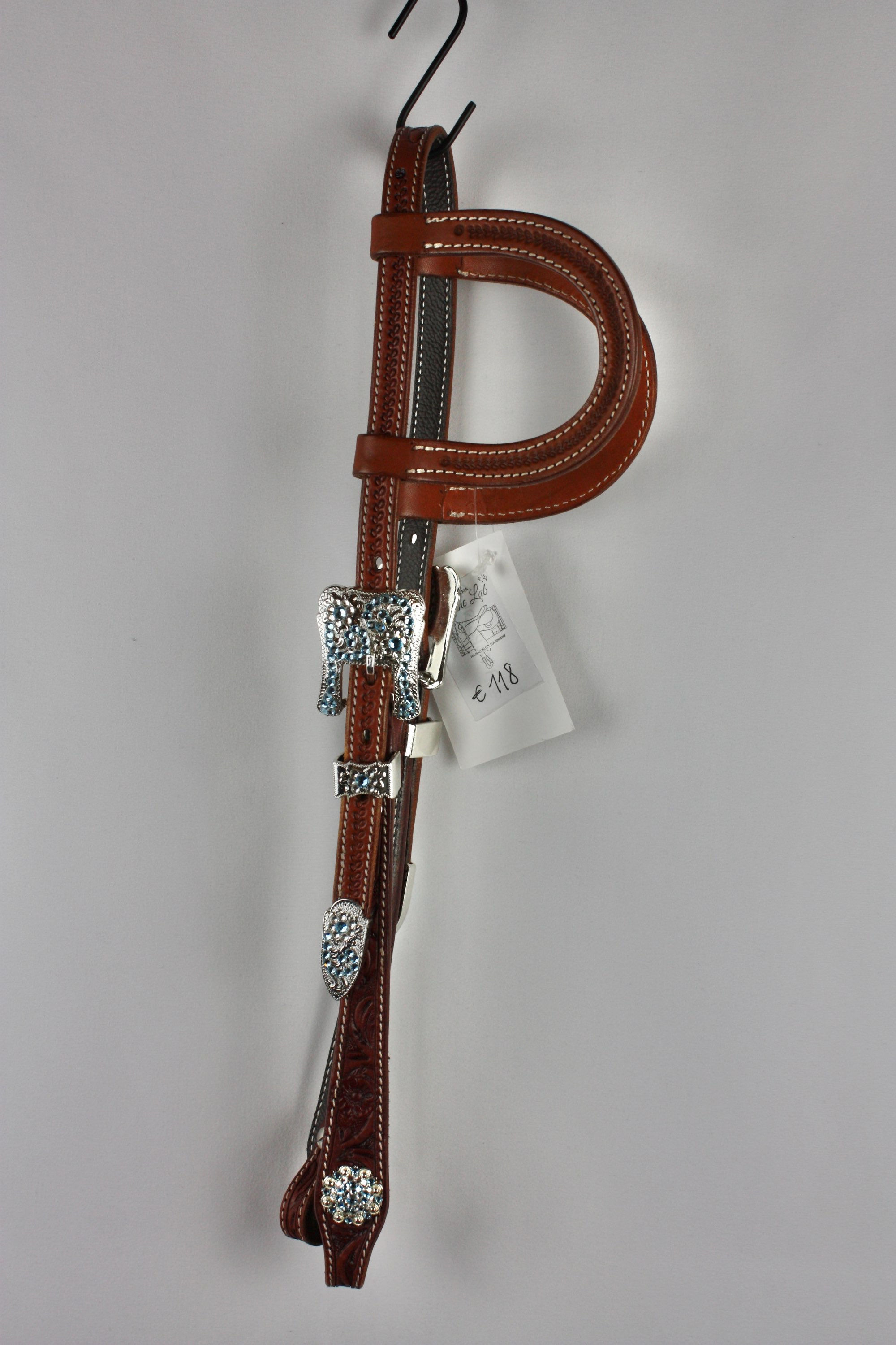 Flower headstall with blue details