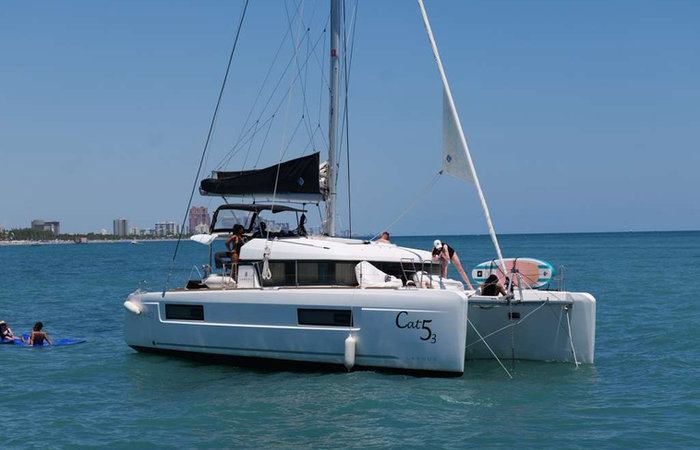 Cat 5-3 catamaran rental Fort Lauderdale
