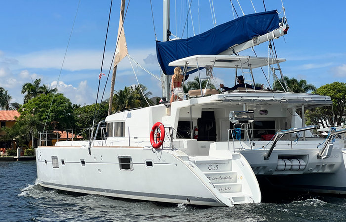 Cat 5 sailing catamaran in Fort Lauderdale