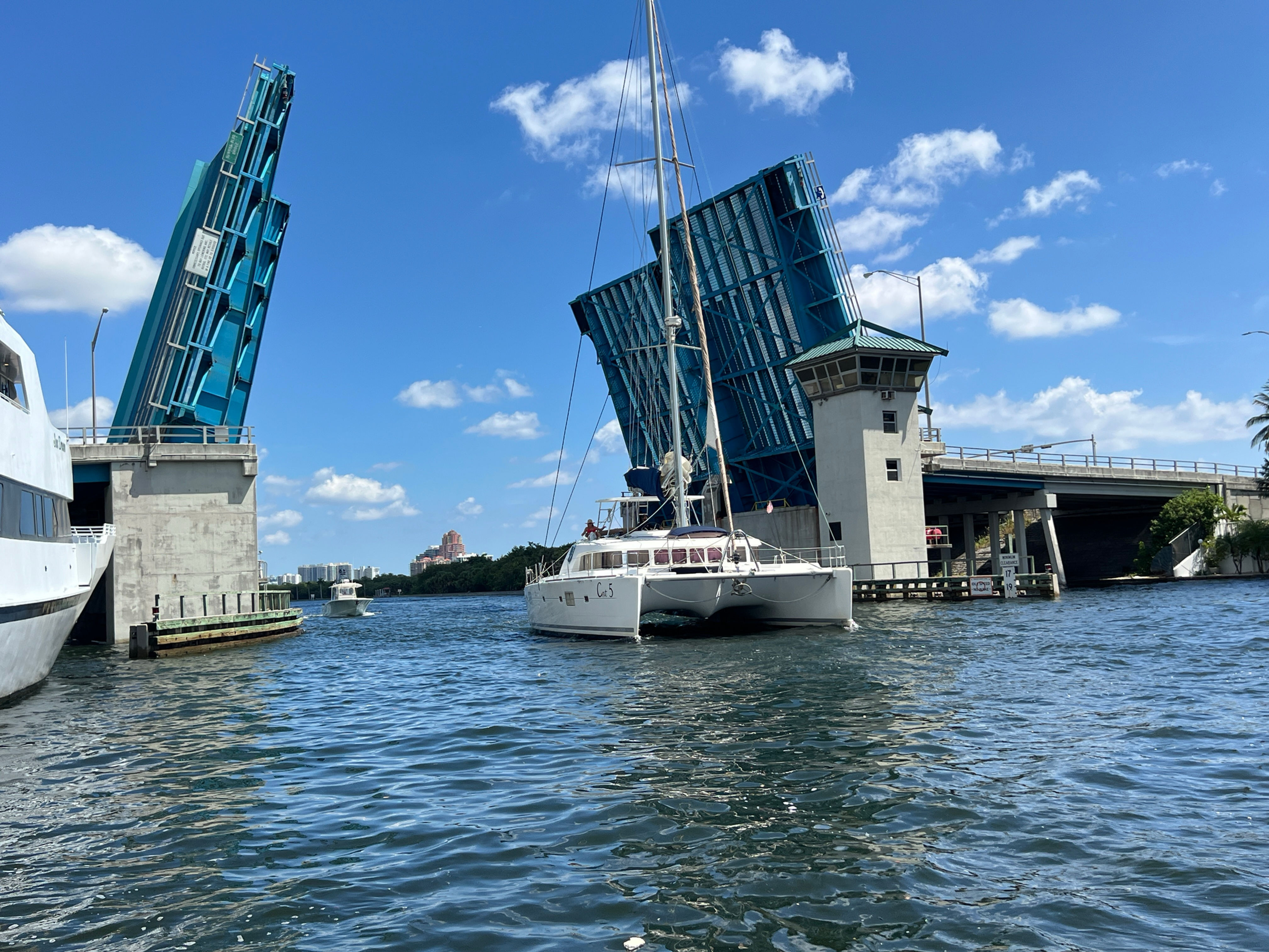 catamaran going under Las Olas bridge in fort lauderdale