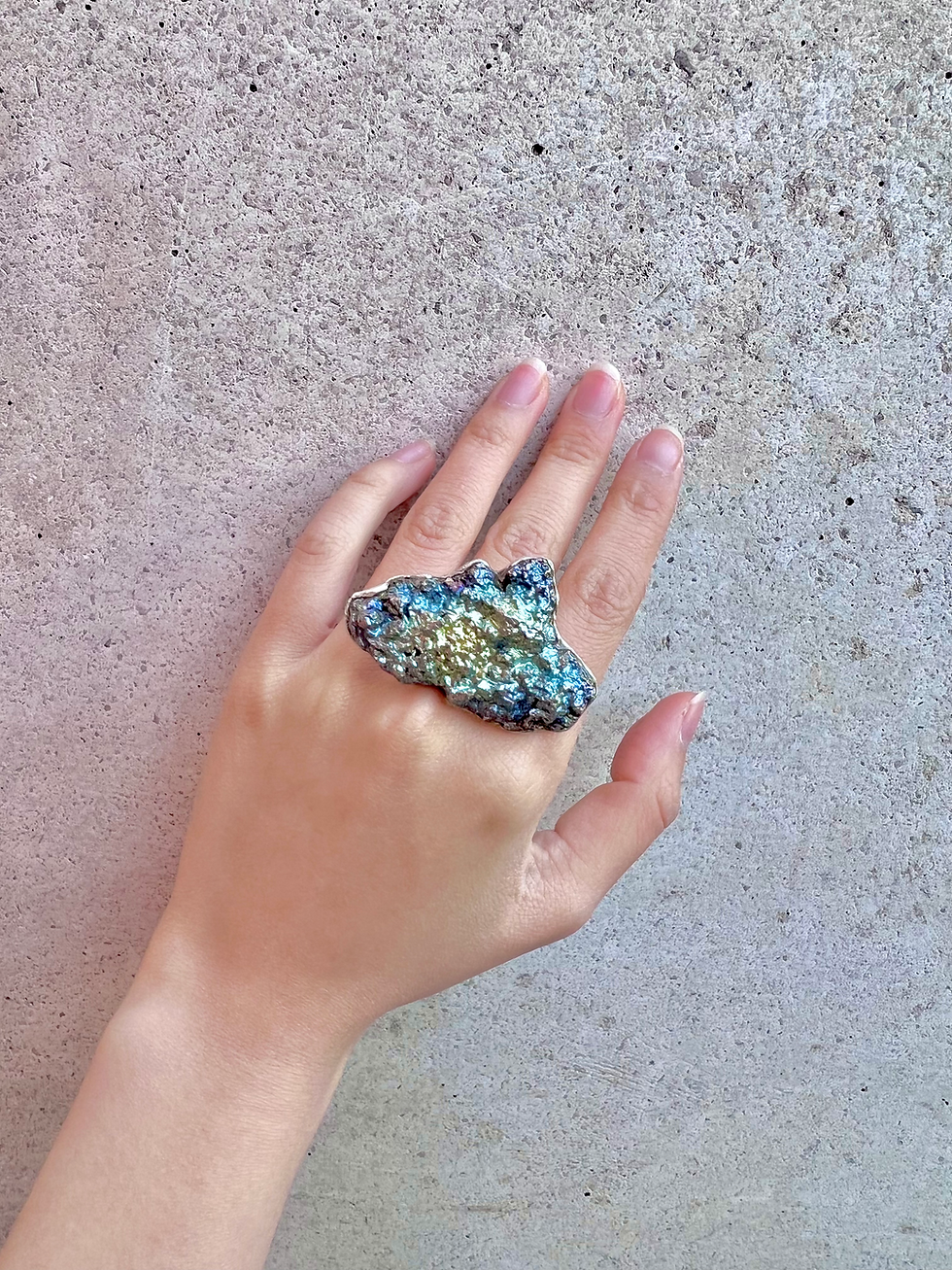 Thumbnail: Sterling Silver Ring with Yellow and Blue Bismuth #7