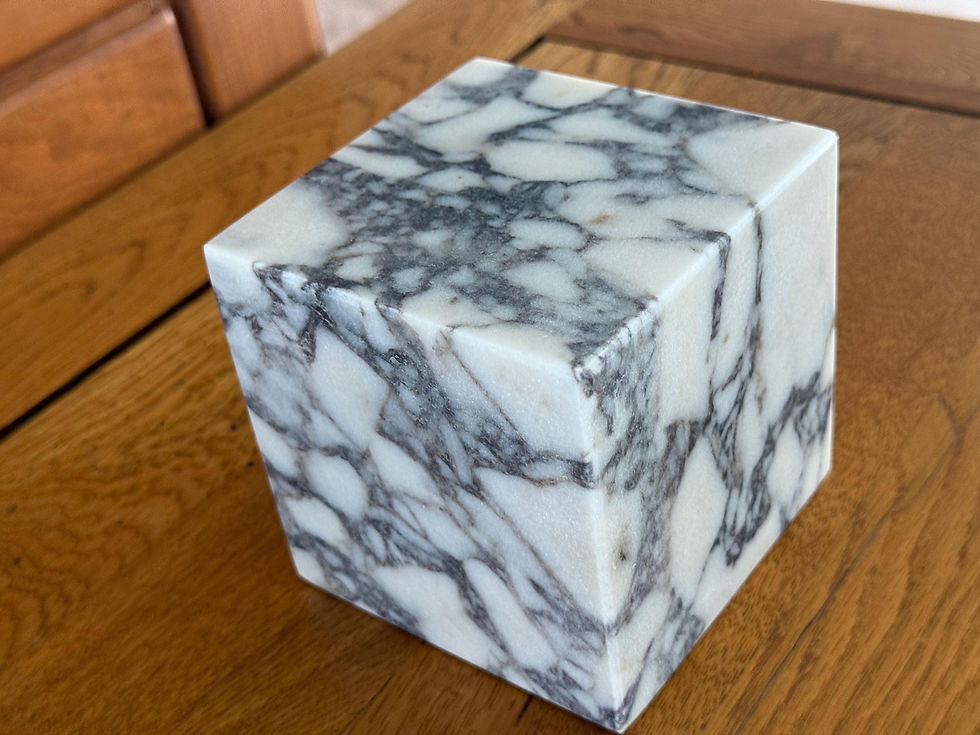 Küçük resim: Calacatta Viola Marble Decorative Cube. Marble Stone Masonic Cube, Marble blocks