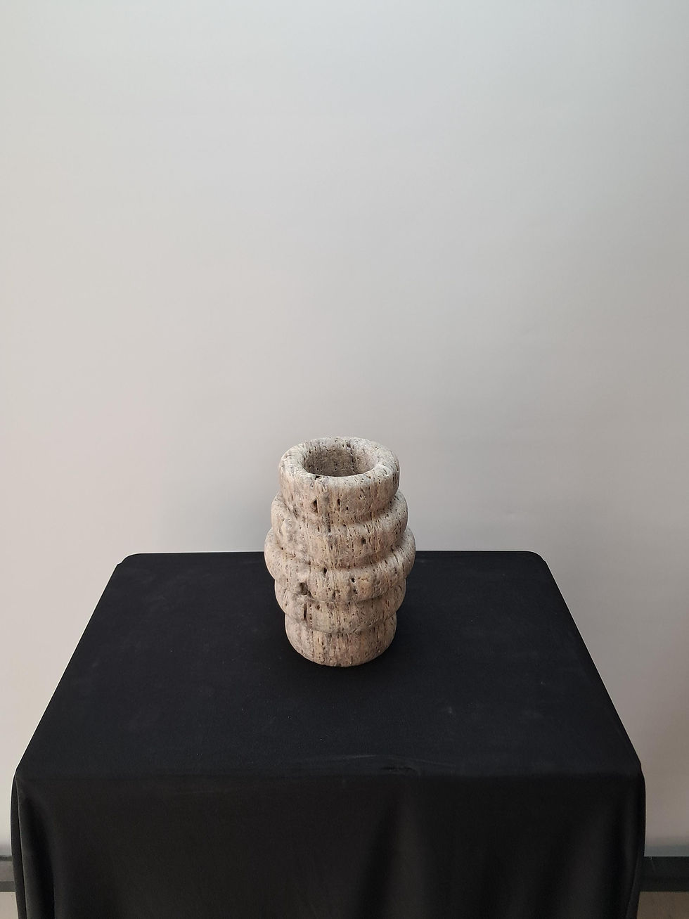 Küçük resim: Beige Travertine Vase, Natural Stone Centerpiece, Rustic Kitchen DecorElegant Na