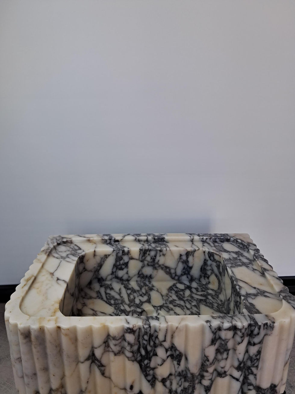 Küçük resim: Handmade Calacatta Viola Marble Sinks, Ribbed Design Sink, Luxury Bathroom Basin