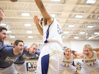 Royals Advance to MIAC Semifinal with Road Win Over Concordia