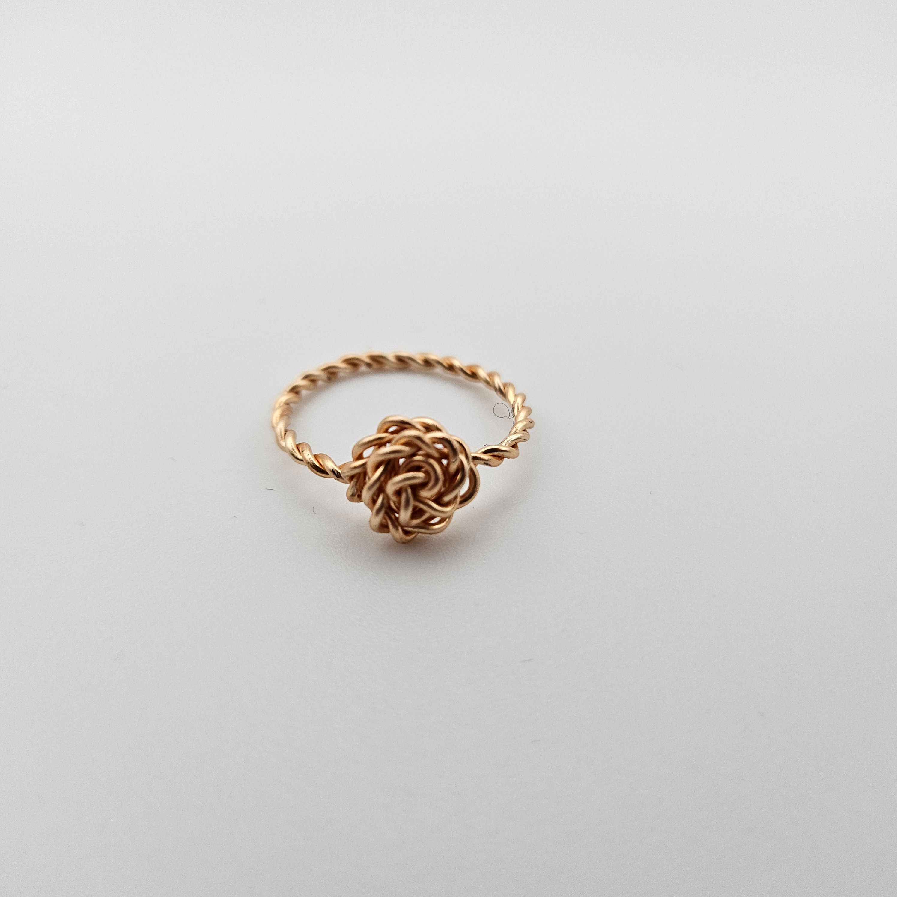 Vintage Rose Twisted Wire Ring