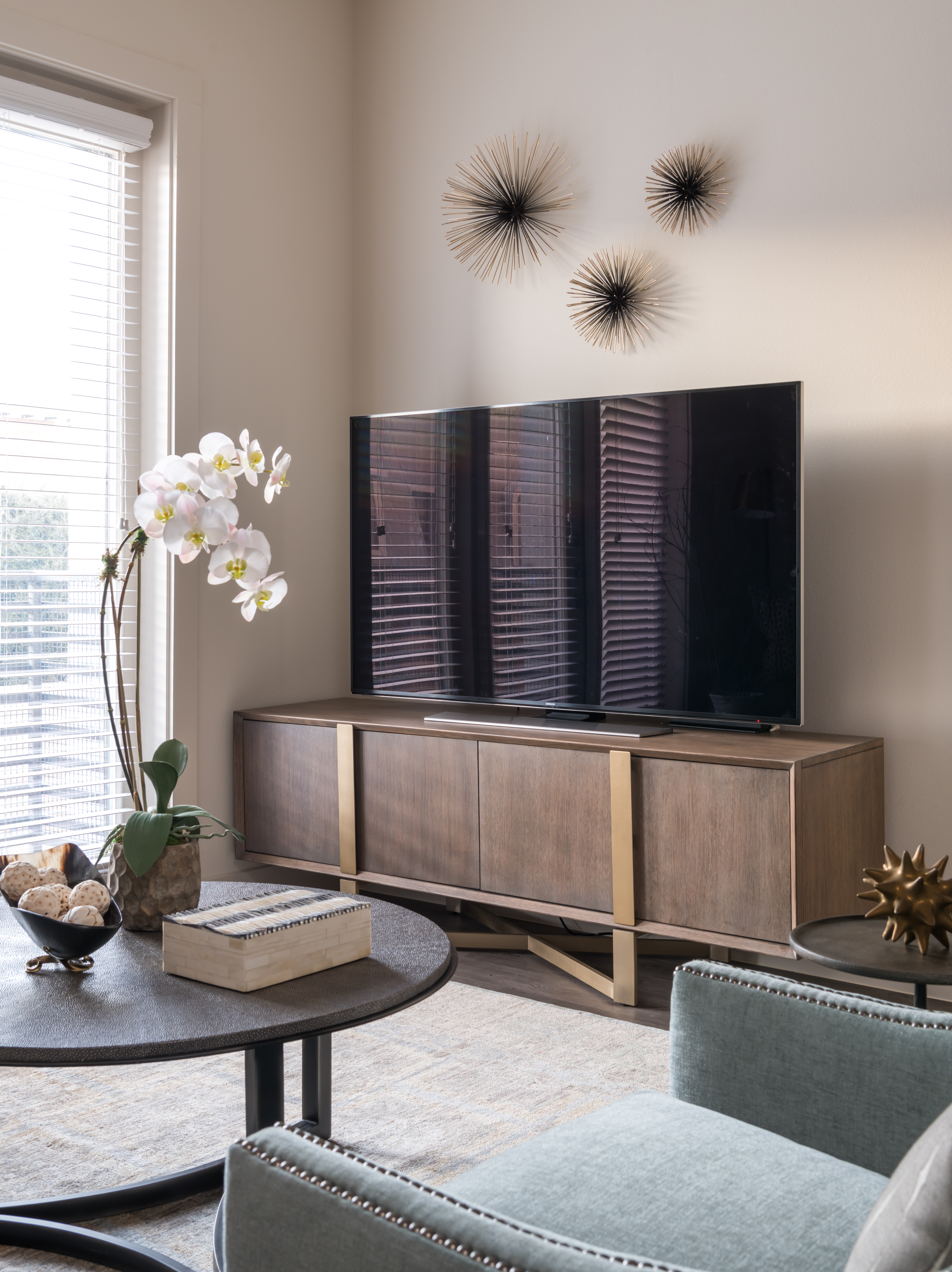 Accessories and faux orchids