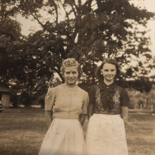 1940 w Helen Lodacik MVI_1085.JPG