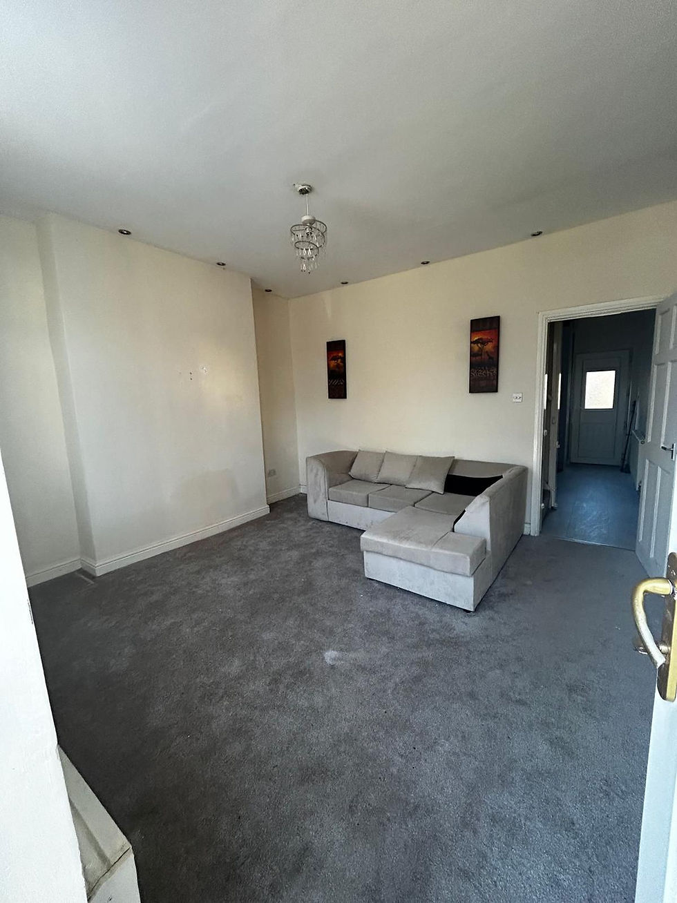 Thumbnail: 2 Bed 1 Bath House Available in Manchester, M35 for R2SA🏡