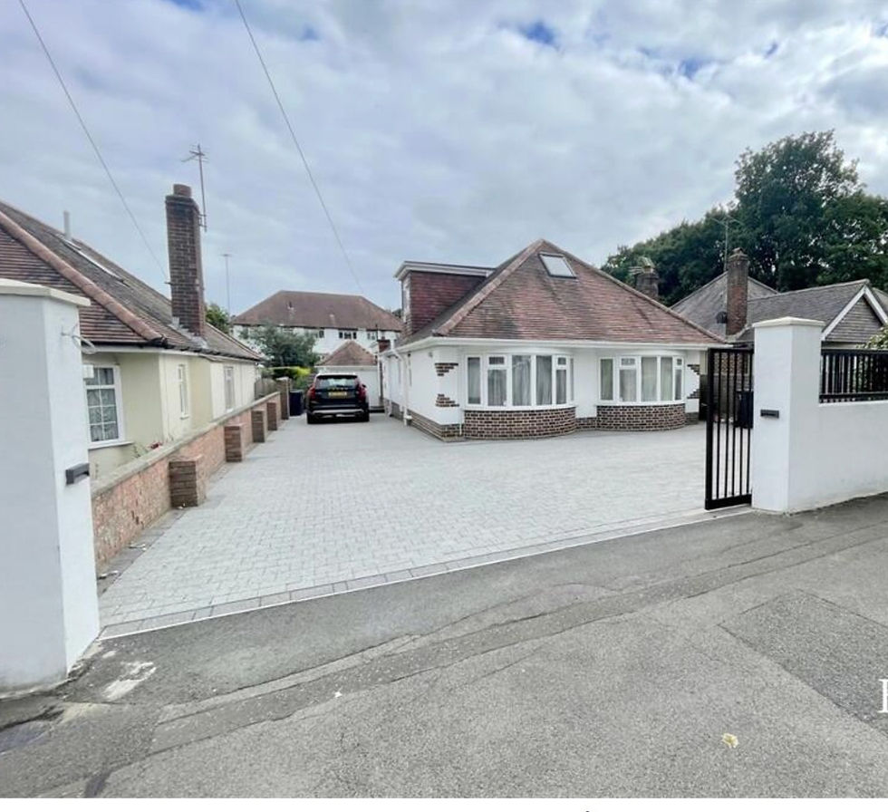 Thumbnail: 5 Bed, 4 Bath Detached Chalet Bungalow Bournemouth BH8 R2SA🏡