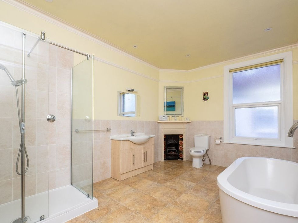 Thumbnail: 5 Bed, 3 Bath House Available Sutton, SM1 R2SA/R2SH🏡
