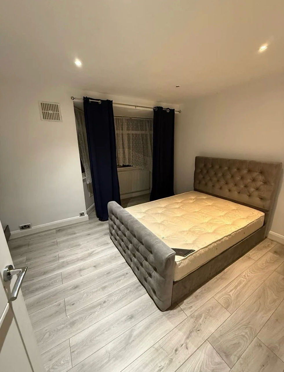 Thumbnail: 3 Bed 1 Bath House Available in Slough, SL1 For R2SA🏡